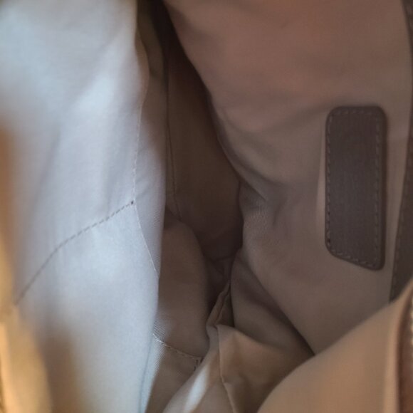 Valentina Grey Leather Backpack with Minimalist Design - Picture 9 of 11